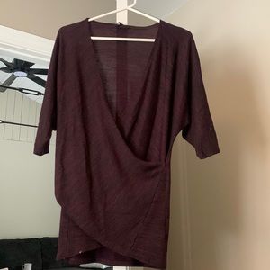 Cross front 3/4 sleeve sweater
